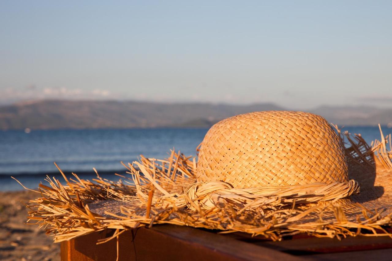 Sun 'N Chill, Boutique Apartments & Beach Villa Melíkia Exterior foto