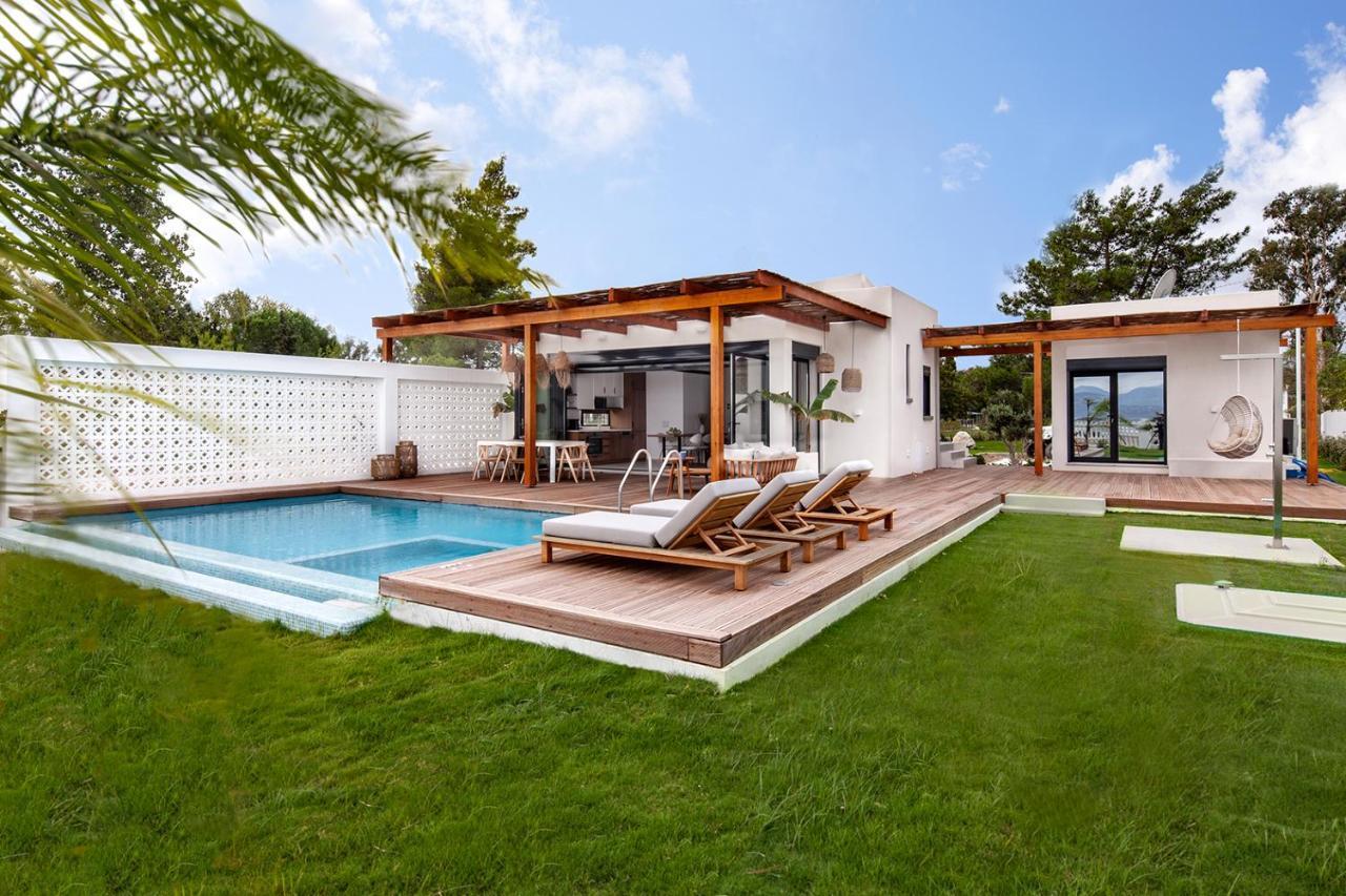 Sun 'N Chill, Boutique Apartments & Beach Villa Melíkia Exterior foto
