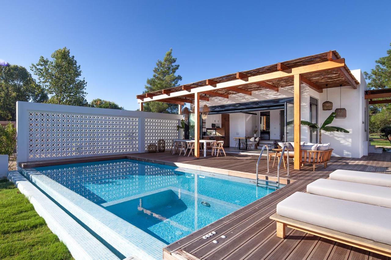 Sun 'N Chill, Boutique Apartments & Beach Villa Melíkia Exterior foto